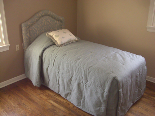 Custom Headboards & Beddings